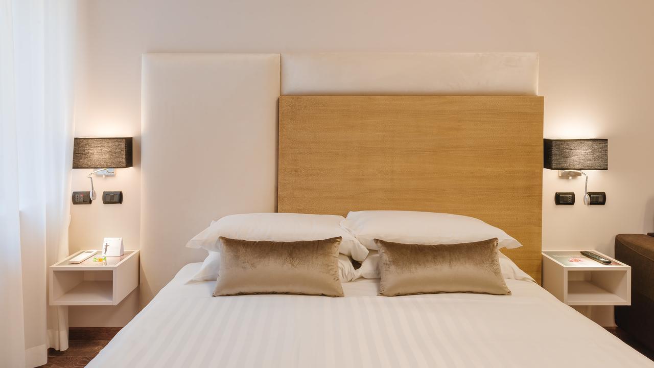 Etruska Luxury Trastevere Guesthouse Рим Екстер'єр фото