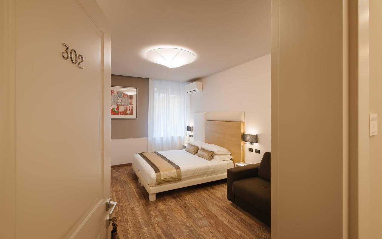 Etruska Luxury Trastevere Guesthouse Рим Екстер'єр фото